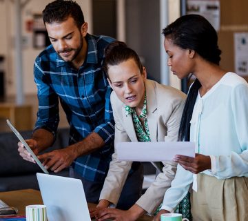 چگونه در گوگل رتبه کسب کنیم؟ | گروه ققنوس | طراحی سایت حرفهای، سئو و دیجیتال مارکتینگ